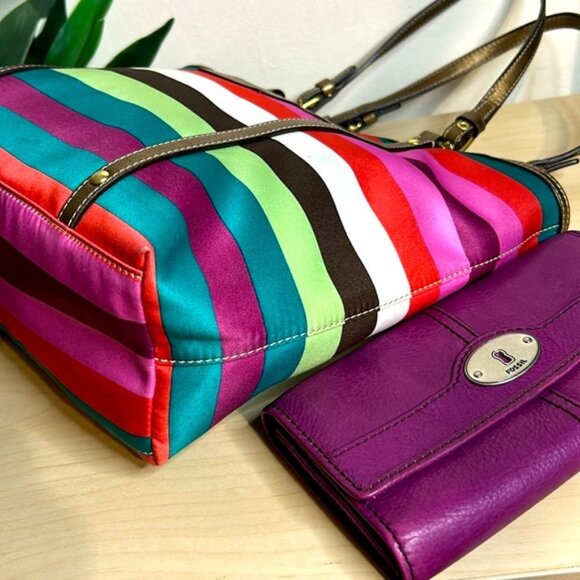 Coach Legacy Stripe Tote F0926-F14009 and Fossil Wallet with Coordinating Color - Picture 5 of 10
